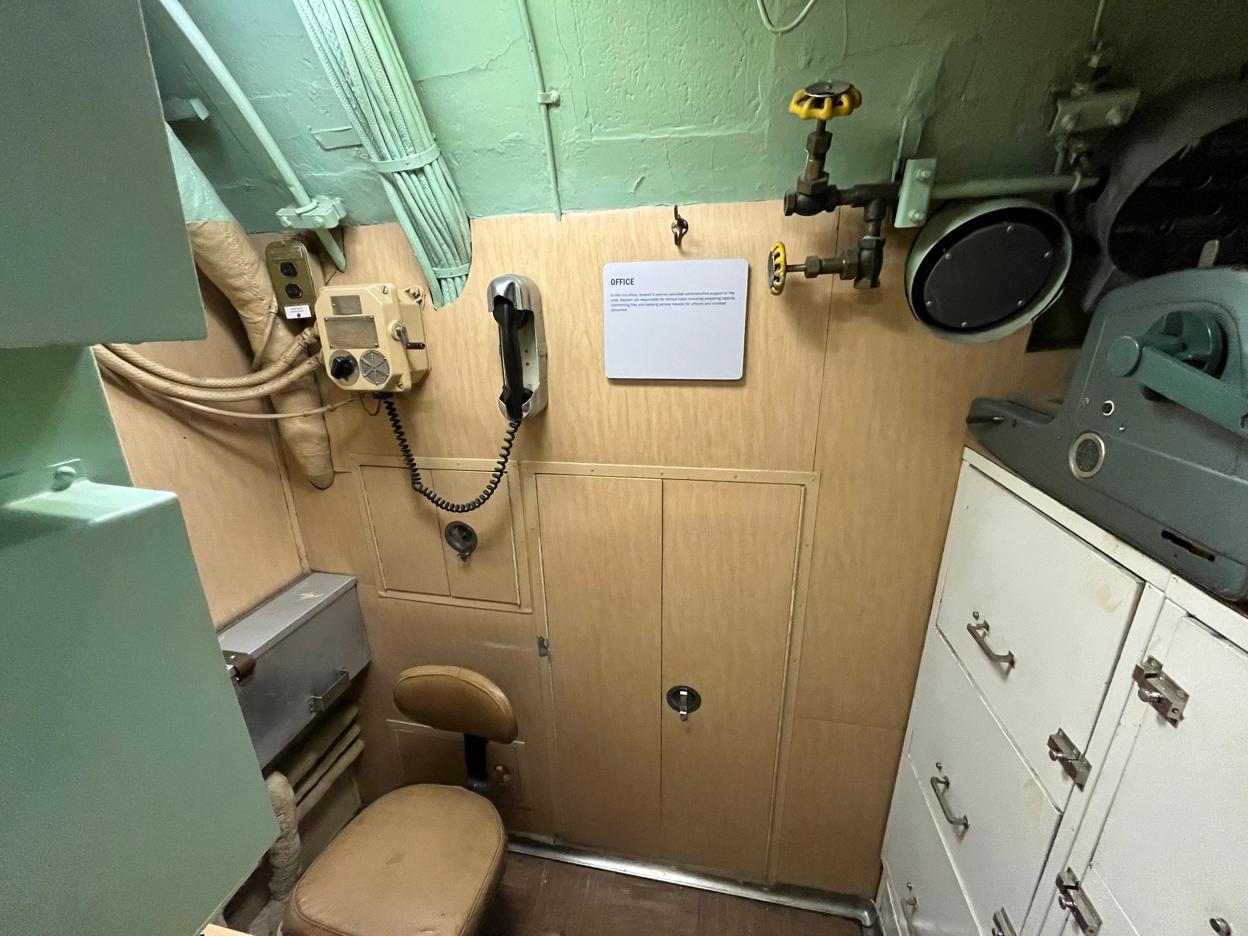 An office on the USS Growler.