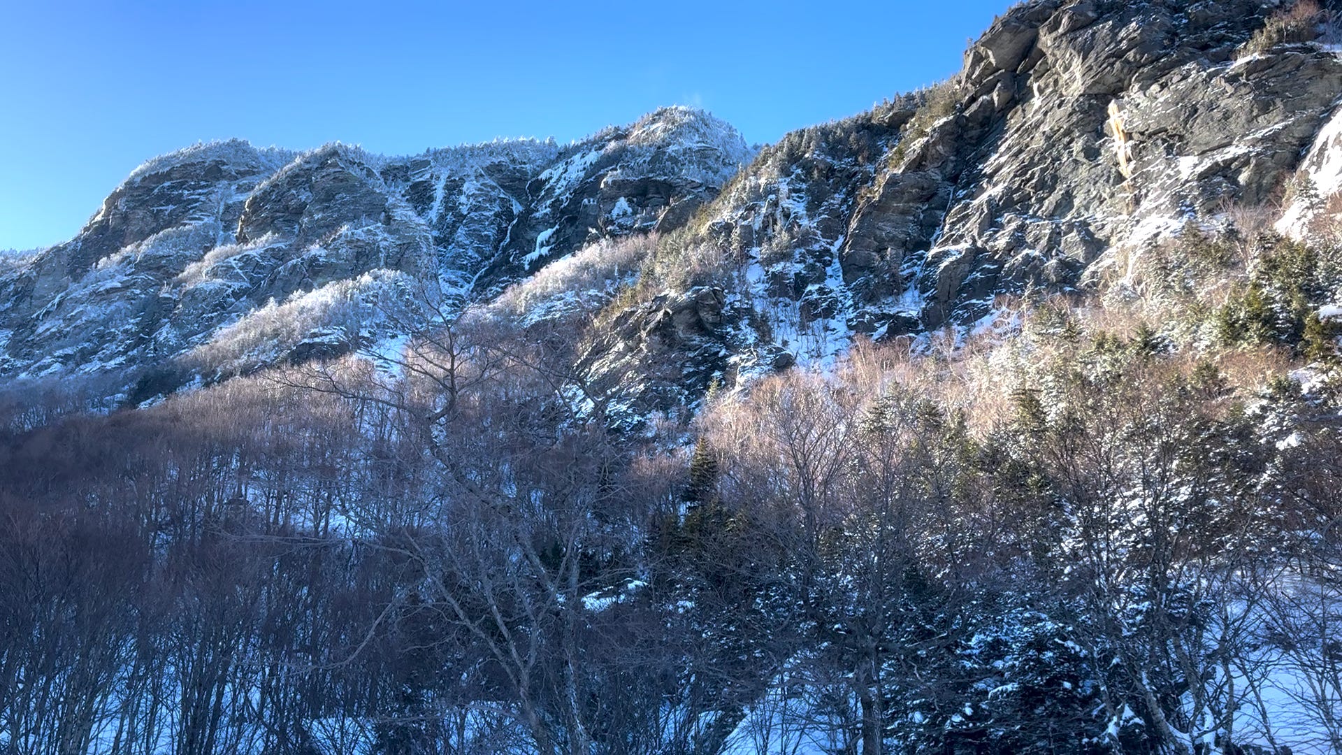 cliff sides at smuggler's notch in vermont