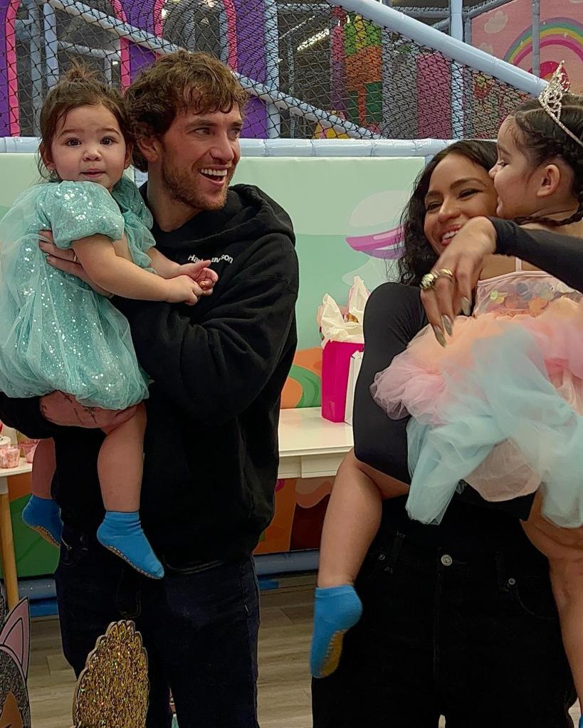 Cassie, Alex Fine and kids via Instagram