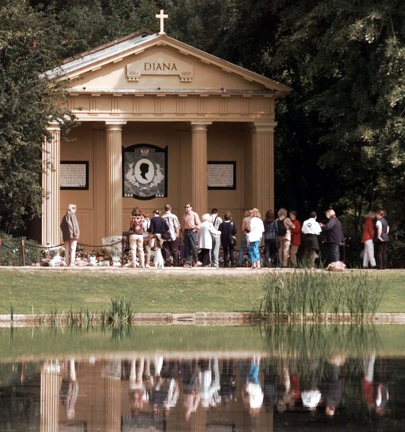 Mourners at Althorp