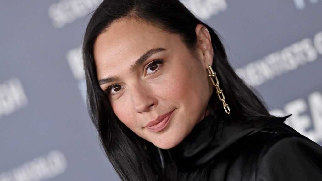 Gal Gadot Protesters Arrested At ‘The Runner’ London Filming Location