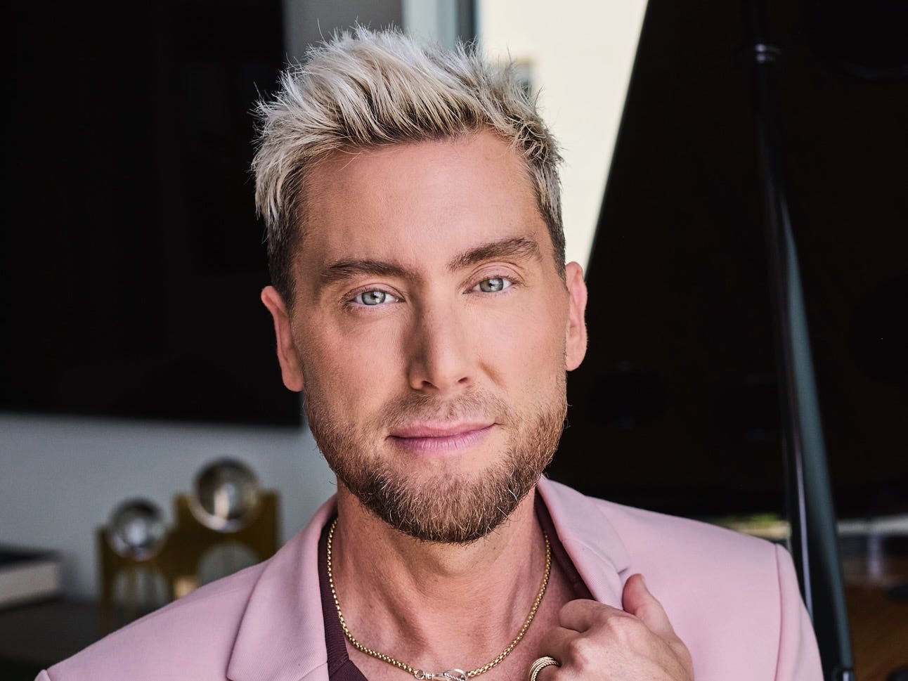 Lance Bass headshot