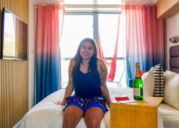 I booked a $5,910 balcony cabin for a 7-day adults-only cruise. The 225-square-foot room screamed luxury.