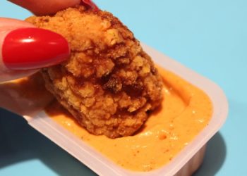 We ranked chicken nuggets from 6 fast-food chains. Taco Bell’s came out on top.