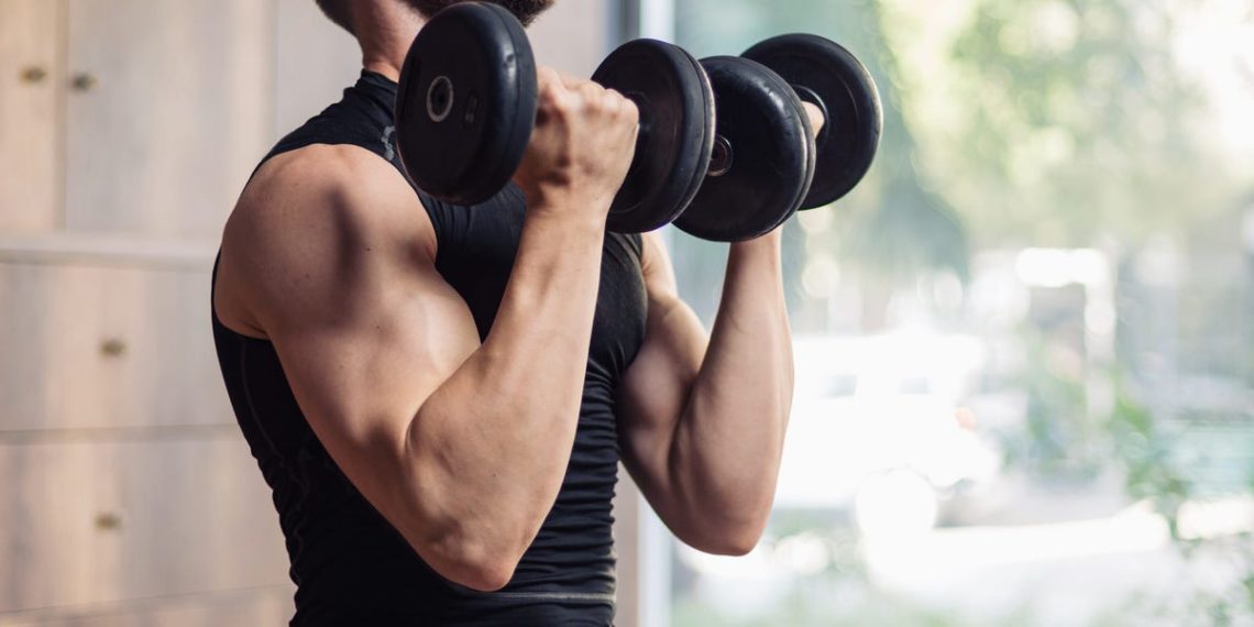 A personal trainer shares 4 workout mistakes that could block your efforts to build muscle and burn fat for the summer