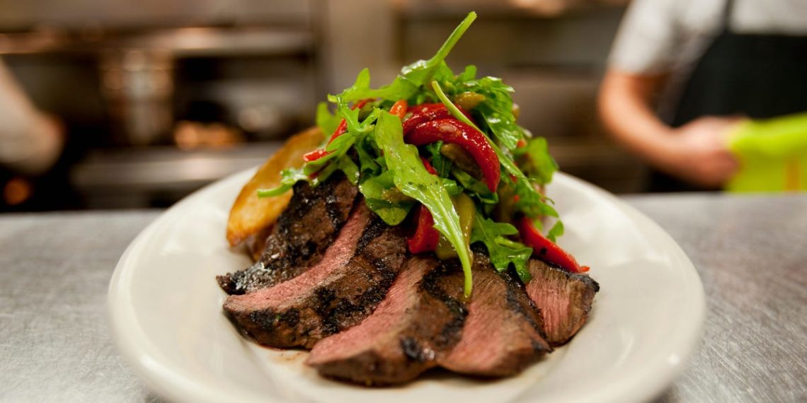 As a chef, there are 6 things I’ll always order at a steakhouse and 4 dishes I’d skip every time