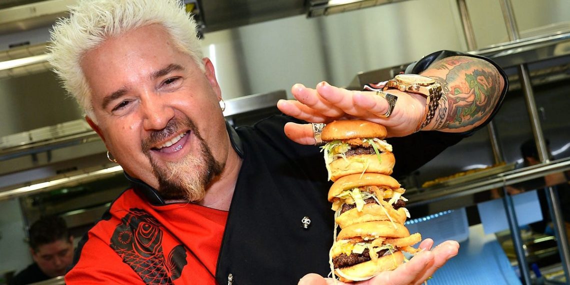 How 12 celebrity chefs make burgers
