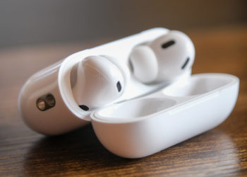 AirPods Pro 3 could deliver more accurate heart rate tracking than Powerbeats Pro 2