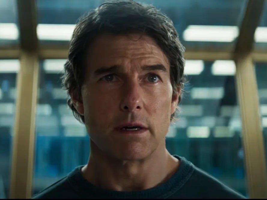 Tom Cruise in a t-shirt