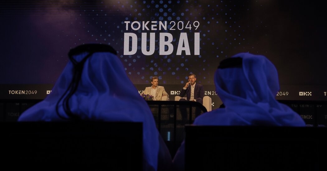 At a Dubai Conference, Trump’s Conflicts Take Center Stage