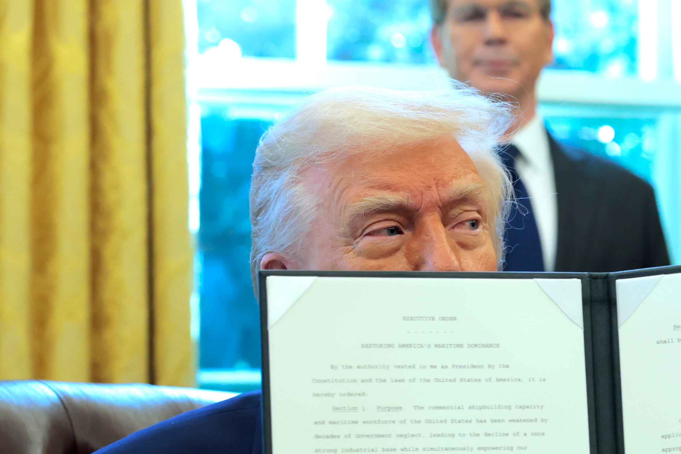donald trump signs executive order