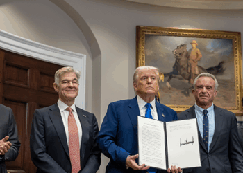 Breitbart Business Digest: Trump’s MFN Drug Price Plan and the Trade War in Pharma Lab Coats