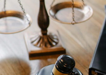 California Woman Helped Hundreds of Illegal Migrants Get Green Cards with False Medical Records