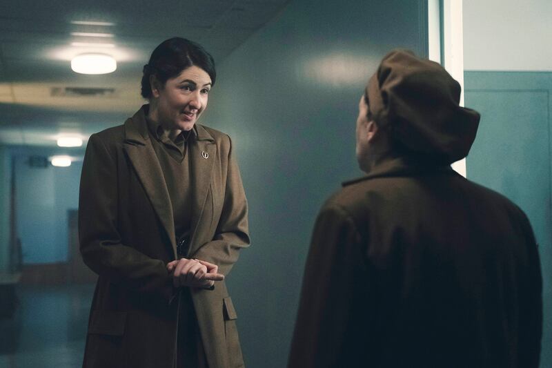 D’Arcy Carden in The Handmaid's Tale.