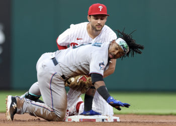 Former Phillies, Brewers, Mariners All-Star Announces Sudden Retirement From MLB