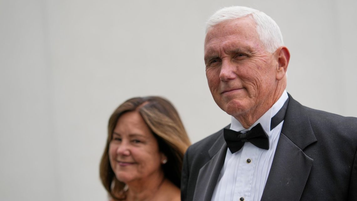 Former VP Pence defends Constitution after getting Profile in Courage Award