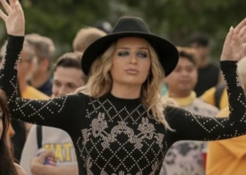 Hailee From ‘Overcompensating’ Is the Funniest Person on TV Right Now