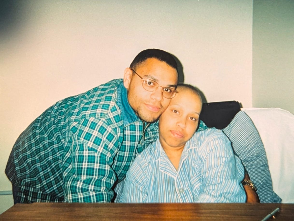Juan Cruz Jr. hugging his dying wife