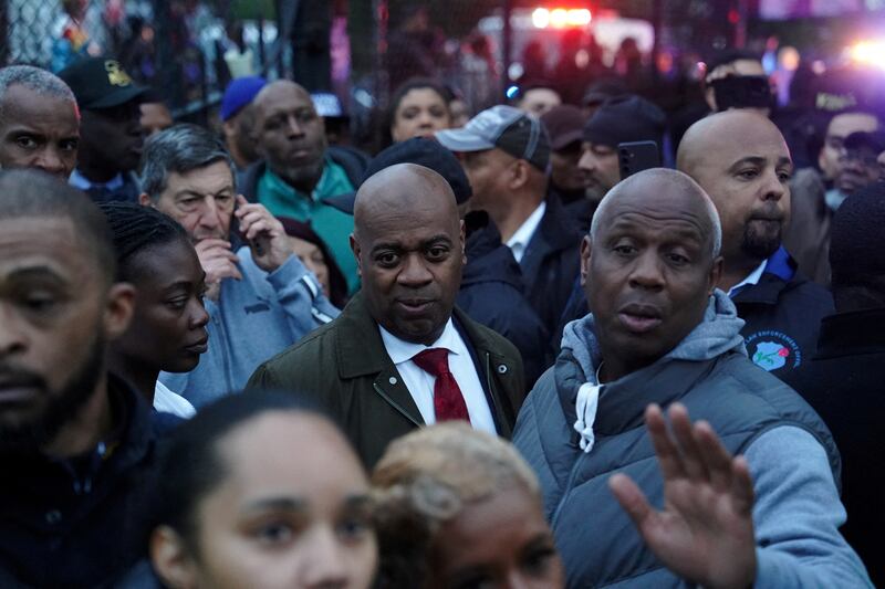 Ras Baraka, mayor of Newark and New Jersey Democratic candidate for governor, prepares to address the media outside the Homeland Security Investigations (HSI) Newark field office where he was detained following his arrest outside a U.S. immigration detention center, in Newark, New Jersey, U.S., May 9, 2025.  REUTERS/Bing Guan  TPX IMAGES OF THE DAY