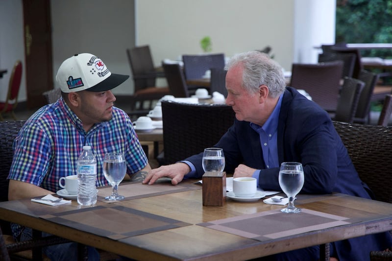 Democratic Senator Chris Van Hollen meets Kilmar Abrego Garcia, a man wrongly deported to El Salvador by the Trump administration.