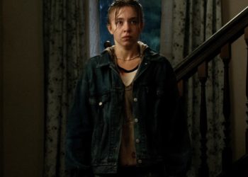 Julianne Moore Helps Sydney Sweeney Cover Up a Murder in New ‘Echo Valley’ Trailer