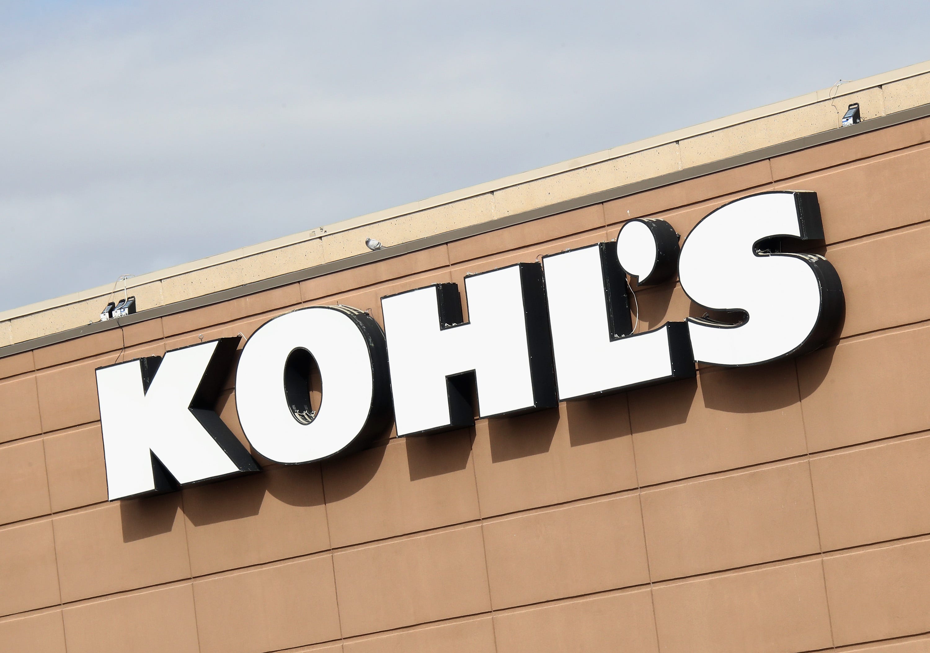 An image of the sign for Kohl's department store.