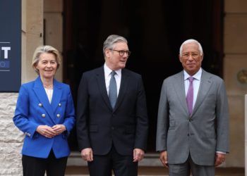 L’Union européenne et le Royaume-Uni signent un accord post-Brexit sur la défense, la pêche et l’énergie