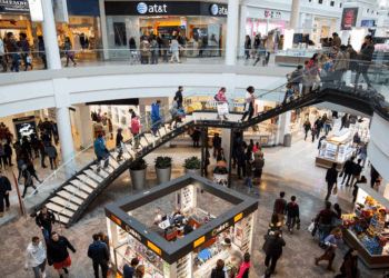 Massive mall brawl: 300 teens descend upon shopping mall, run amok, fight — even with cops. TikTok influencer set ‘meetup.’