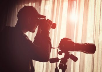 Mindblowing spy laser can read text from almost a mile away