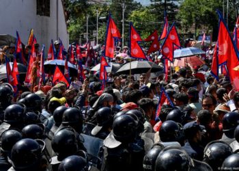 Nepal: Thousands in Kathmandu call for return of monarchy