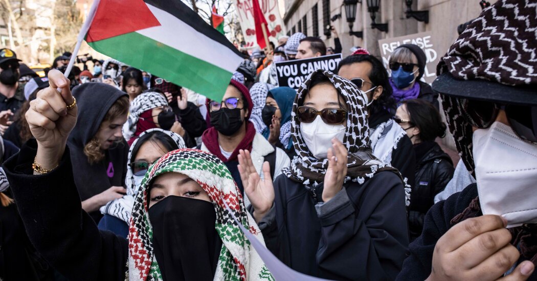 Orders to Investigate Columbia Protesters Raised Alarms in Justice Dept.