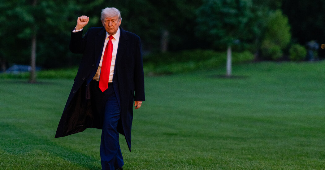 Pivoting From Tax Cuts to Tariffs, Trump Ignores Economic Warning Signs