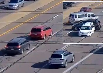 Reckless Ohio driver causes multi-vehicle crash by coming to full stop on busy interstate after missing exit — then flees