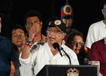 Report: Messy Leftist Power Struggle Cripples Government of Colombia
