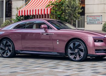 Rolls-Royce Unveils Velvet Orchid Spectre for Chelsea’s Floral Celebration