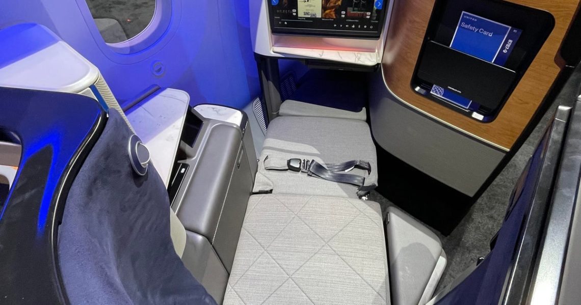 Skincare kits and ottomans: A look at United’s new premium suites