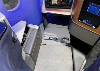 Skincare kits and ottomans: A look at United’s new premium suites