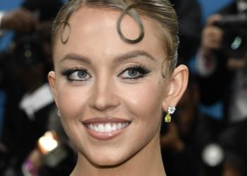 Soap made with Sydney Sweeney’s used bathwater exists and now we feel so dirty