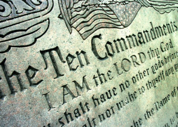 Texas Advances Ten Commandments Mandate for Public Schools