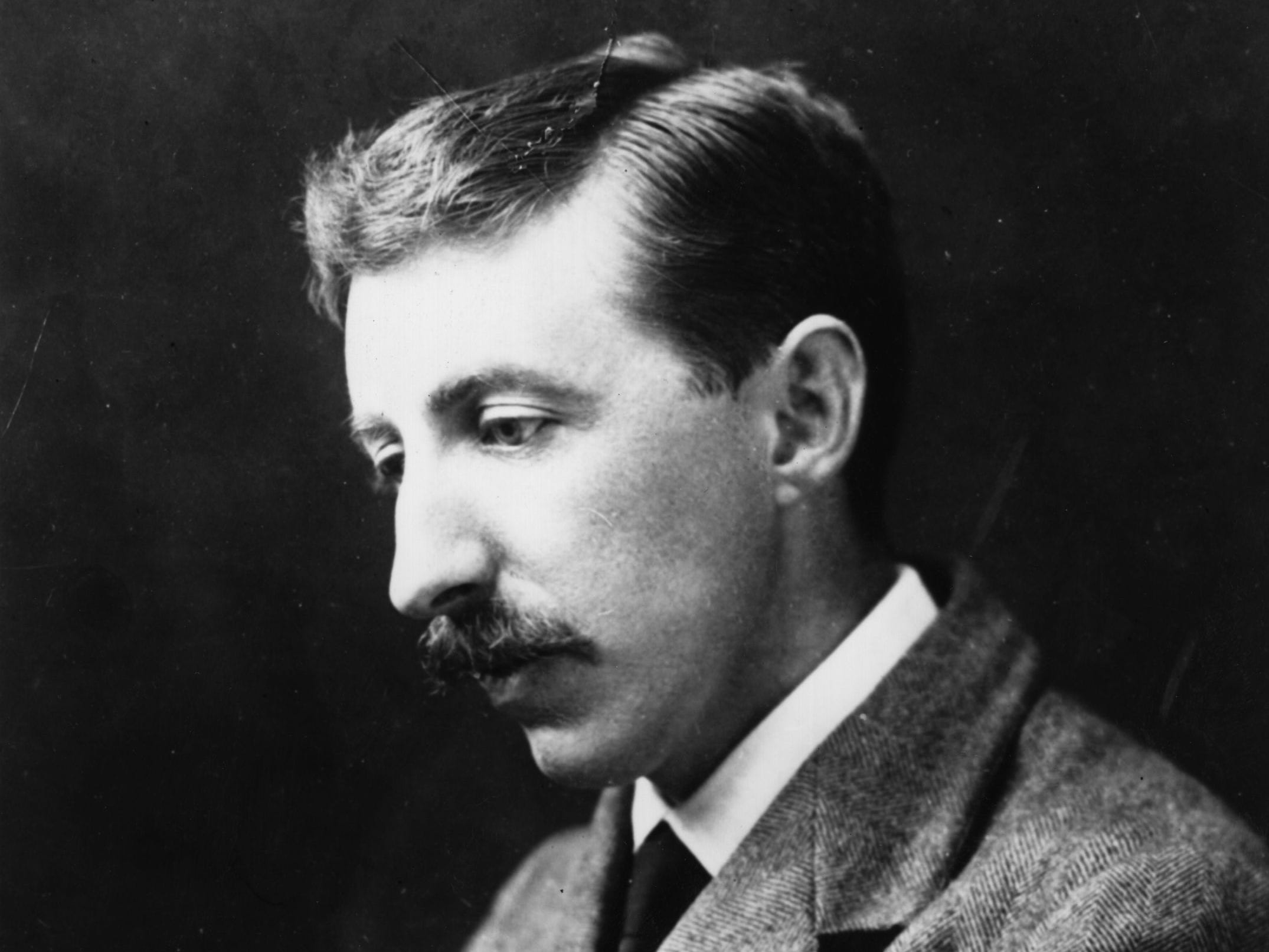 British novelist and critic Edward Morgan Forster (1879-1970)