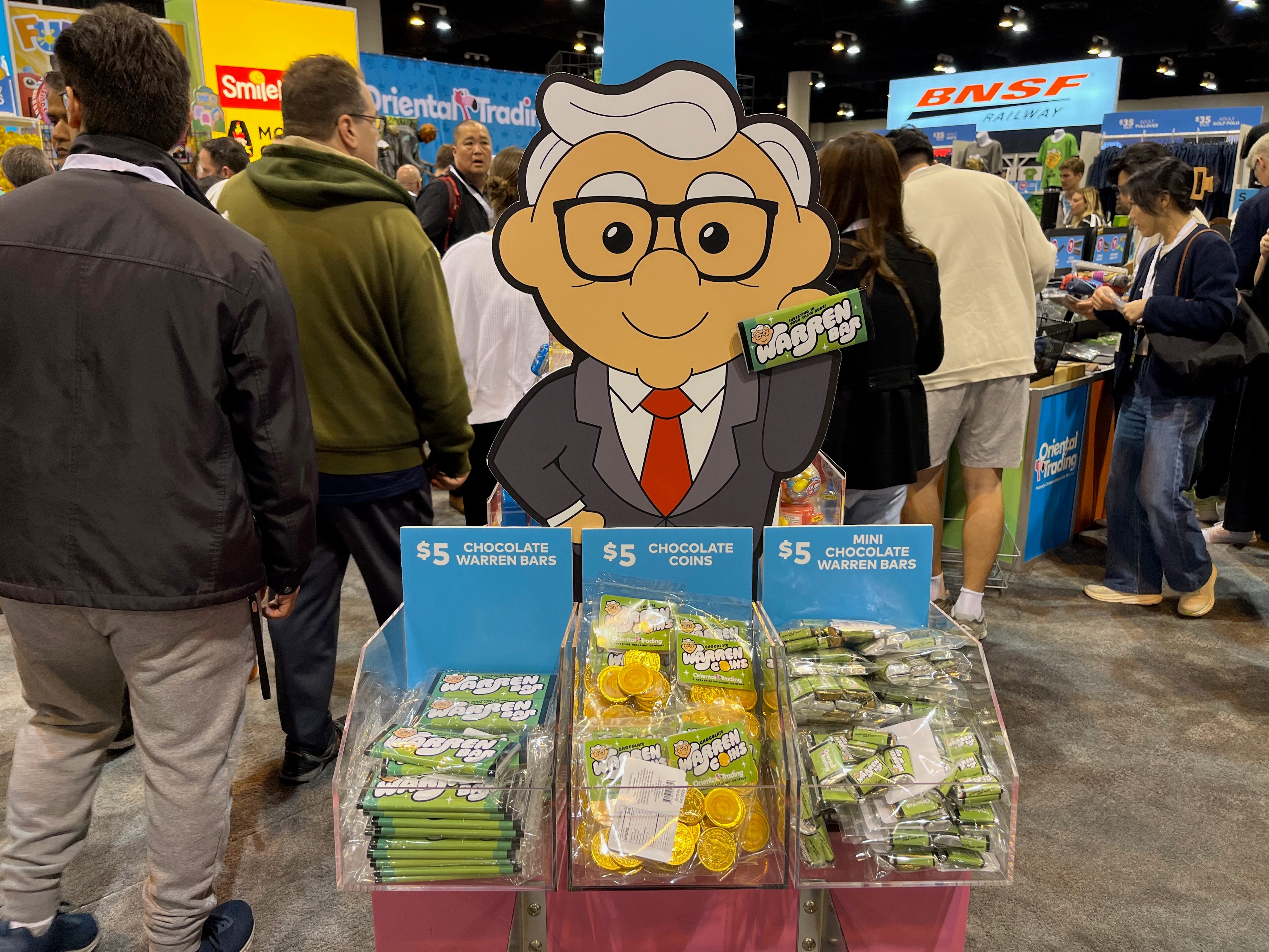 A stand in Oriental Trading featuring Buffett-themed confectionery.