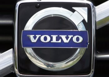 Volvo Cars cutting 3,000 jobs to reduce costs