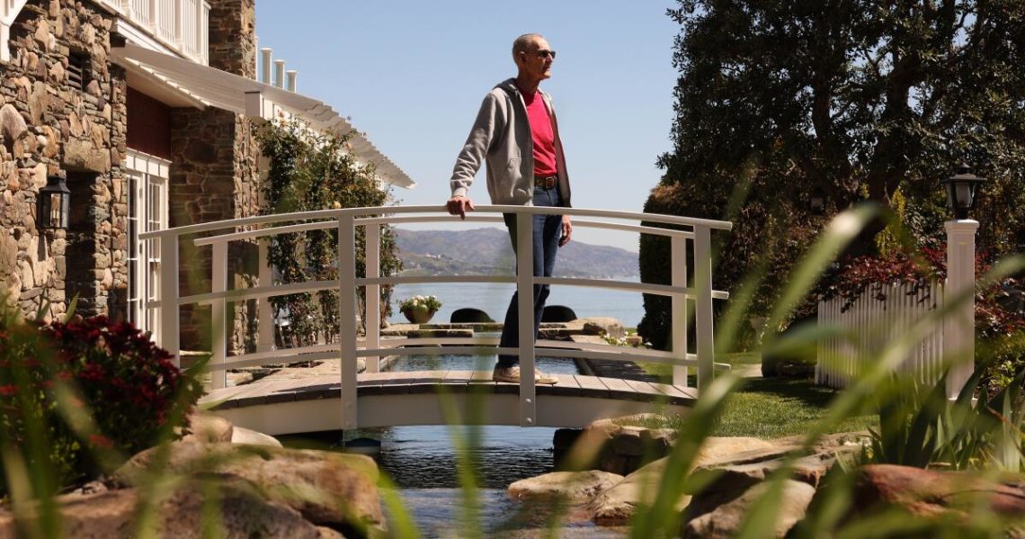 With Barbra Streisand and Oprah as clients, this gardener has a simple goal: perfection