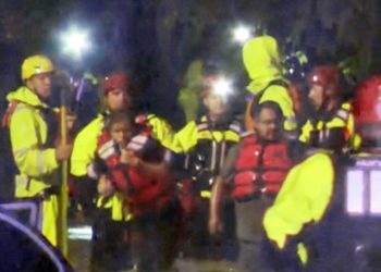 13 vehicles swept away in San Antonio flooding, leaving 4 dead and 3 missing