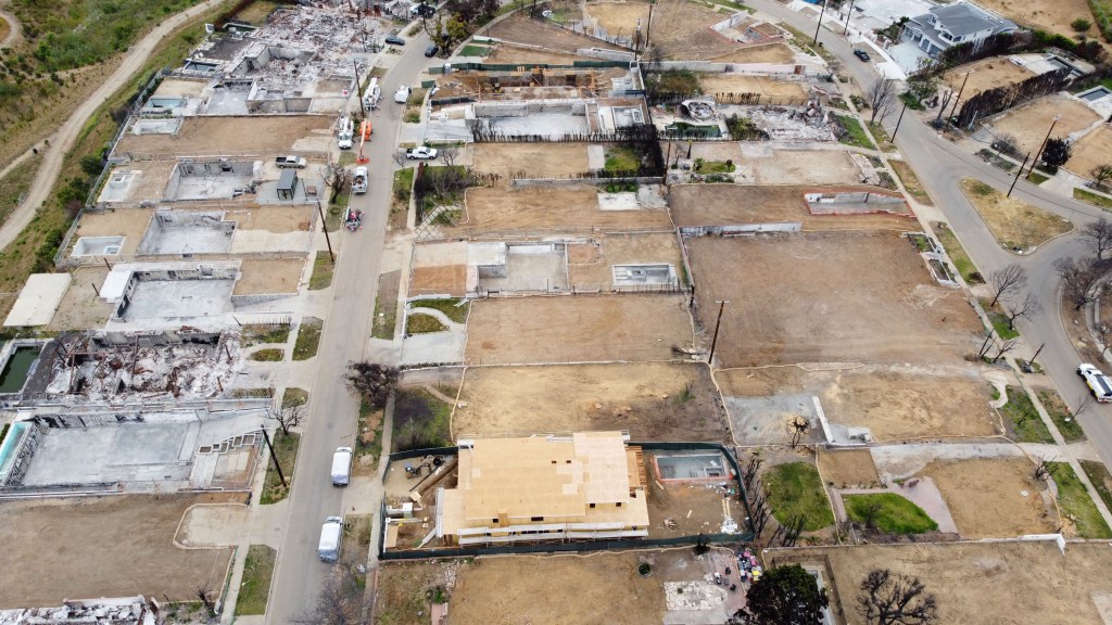A birds-eye view of Walter Lopes' house and the surrounding ruined and vacant lots.