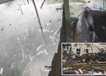 ‘Powerful’ house explosion caught on camera in Missouri kills 1 person, 1 dog