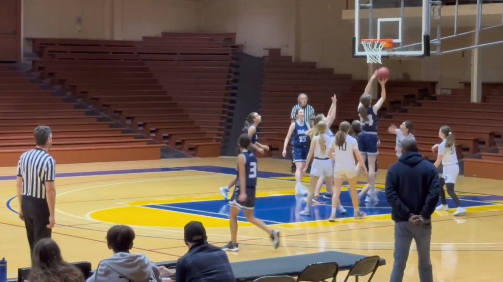 Waldorf High School playing against Jewish Community High School in basketball