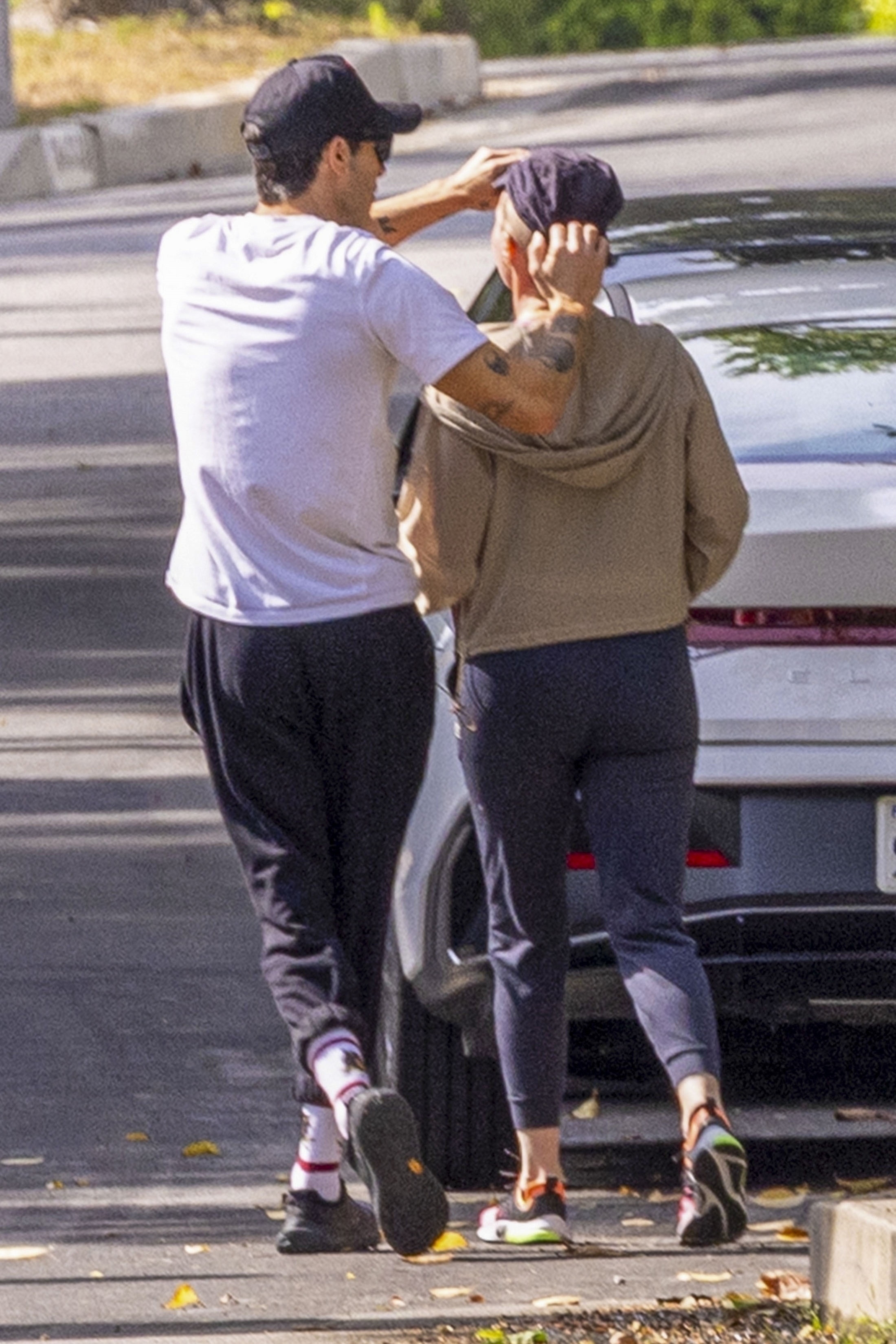 Teddi Mellencamp and rumored boyfriend on a stroll