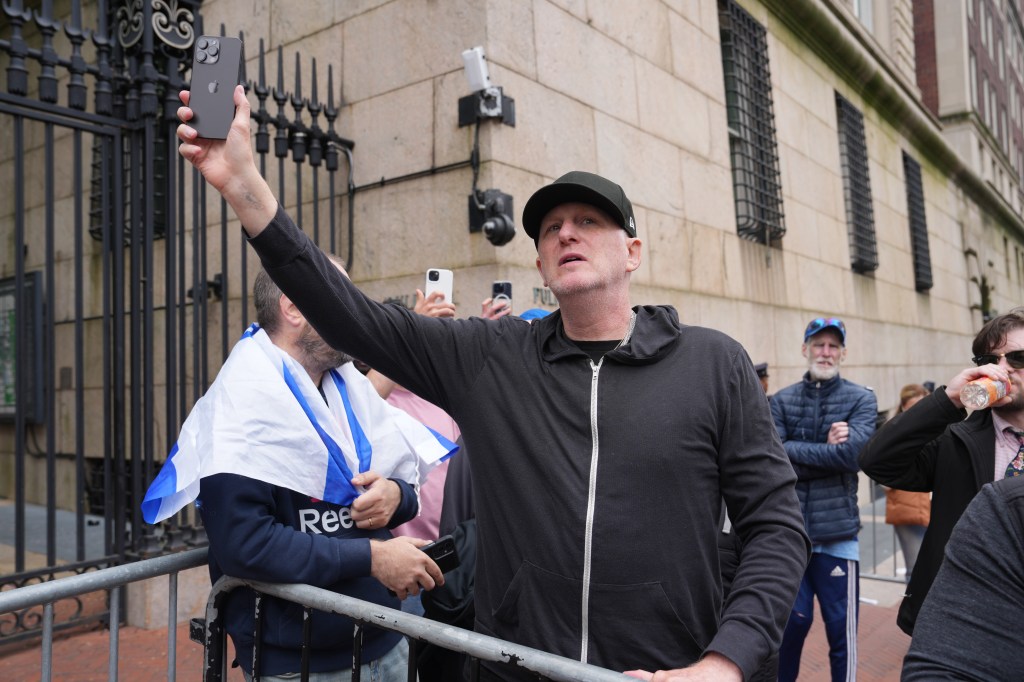 Michael Rapaport at a Columbia University rally calling for a cease-fire in Gaza.
