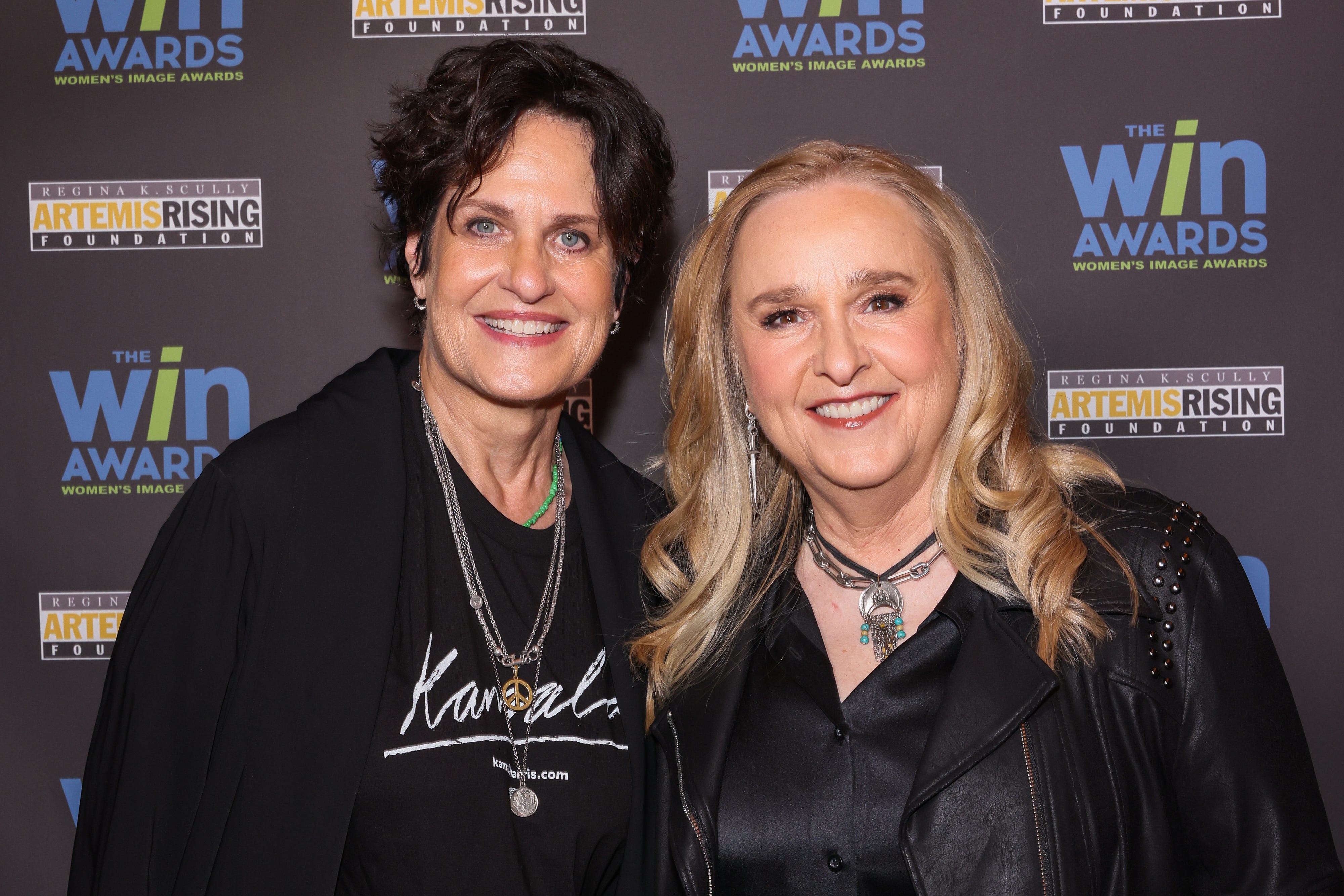 Melissa Etheridge and Linda Wallem